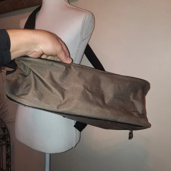 *bogo* prodigy crossbody/hand bag - Picture 4 of 6